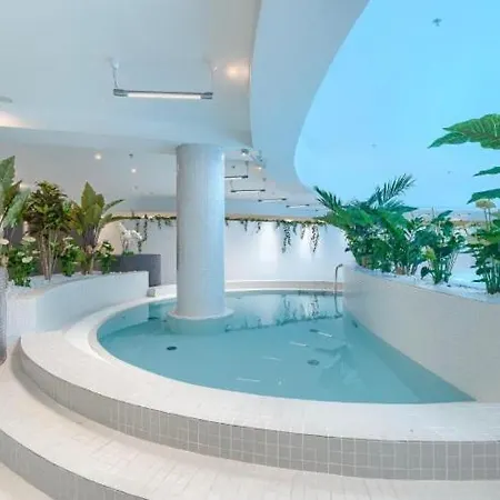 Lägenhet Hanza Tower Black 22 & Sauna & Pool & Jacussi *