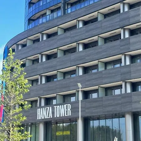 Hanza Tower Black 22 & Sauna & Pool & Jacussi *